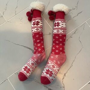 Fuzzy pink winter cozy socks! Long and very warm!!